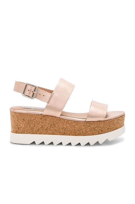 steve madden sandals revolve.